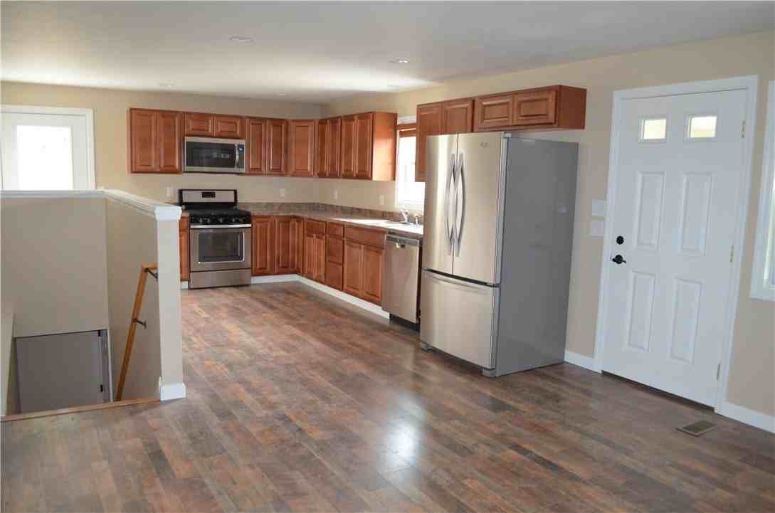 69 Lindley Rd - Photo 3 of 10