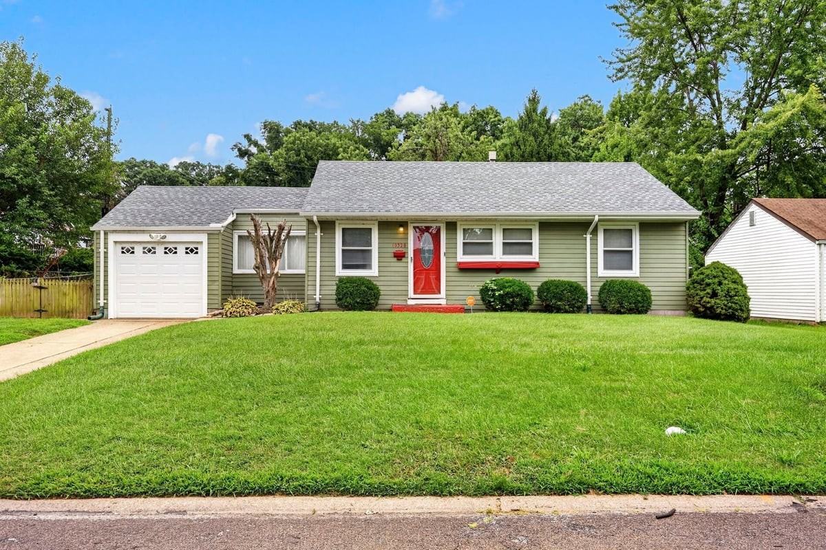10328 Dudley Dr - Photo 2 of 38