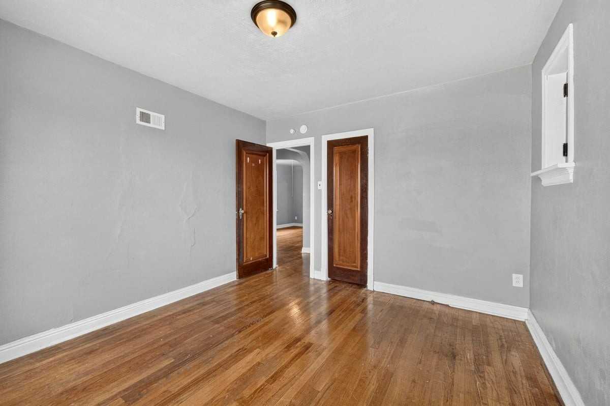 5920 Ferris Ave - Photo 5 of 33