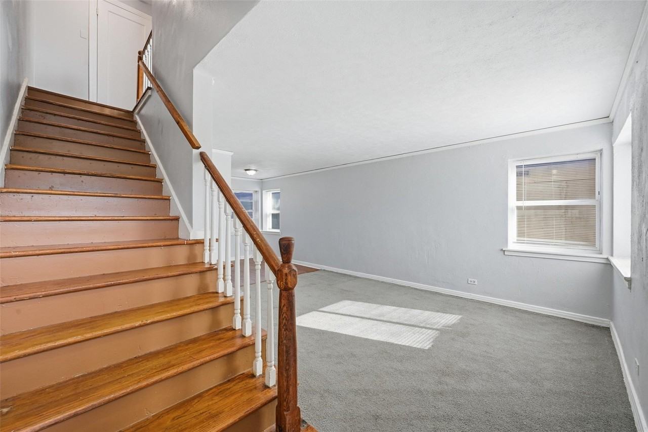 305 W Morton St - Photo 5 of 33