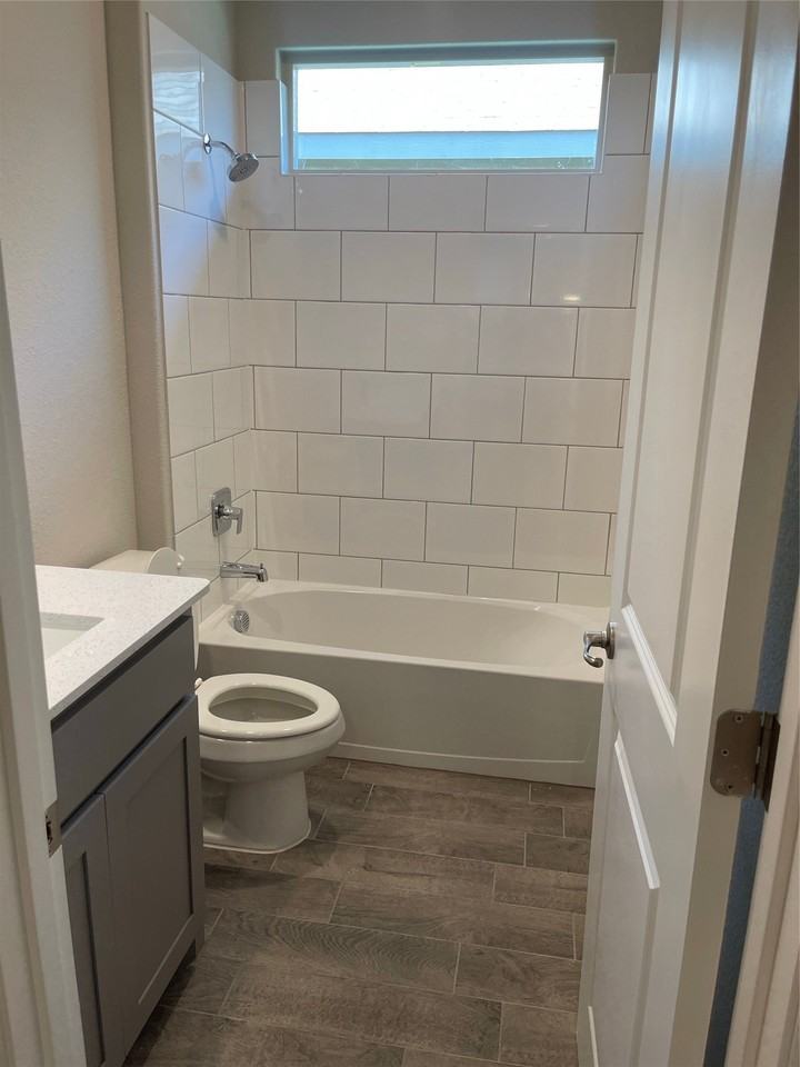 15537 Putney Way - Photo 5 of 16
