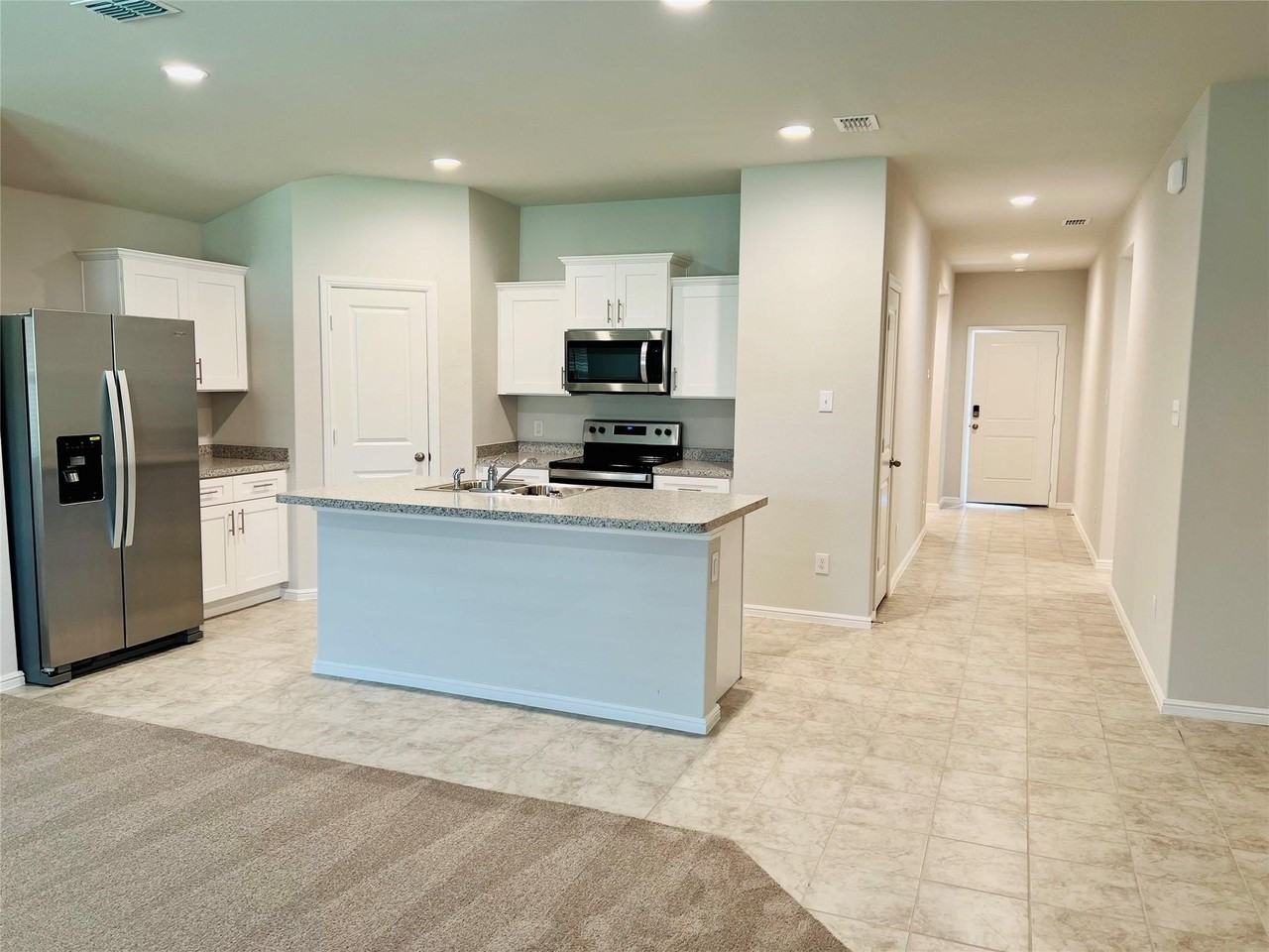 412 Alva St - Photo 4 of 25