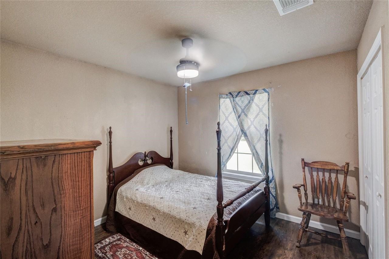 104 Richard Ln - Photo 5 of 16