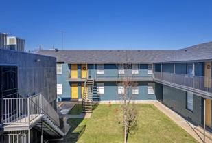2211 S Vernon Ave #101 - Photo 1 of 1