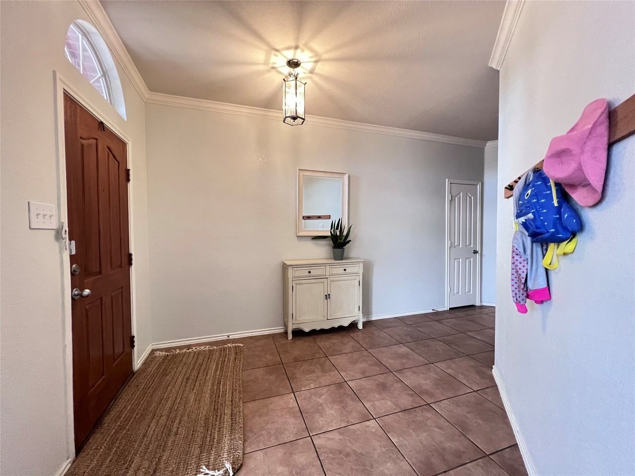 6441 Payton Dr - Photo 4 of 33