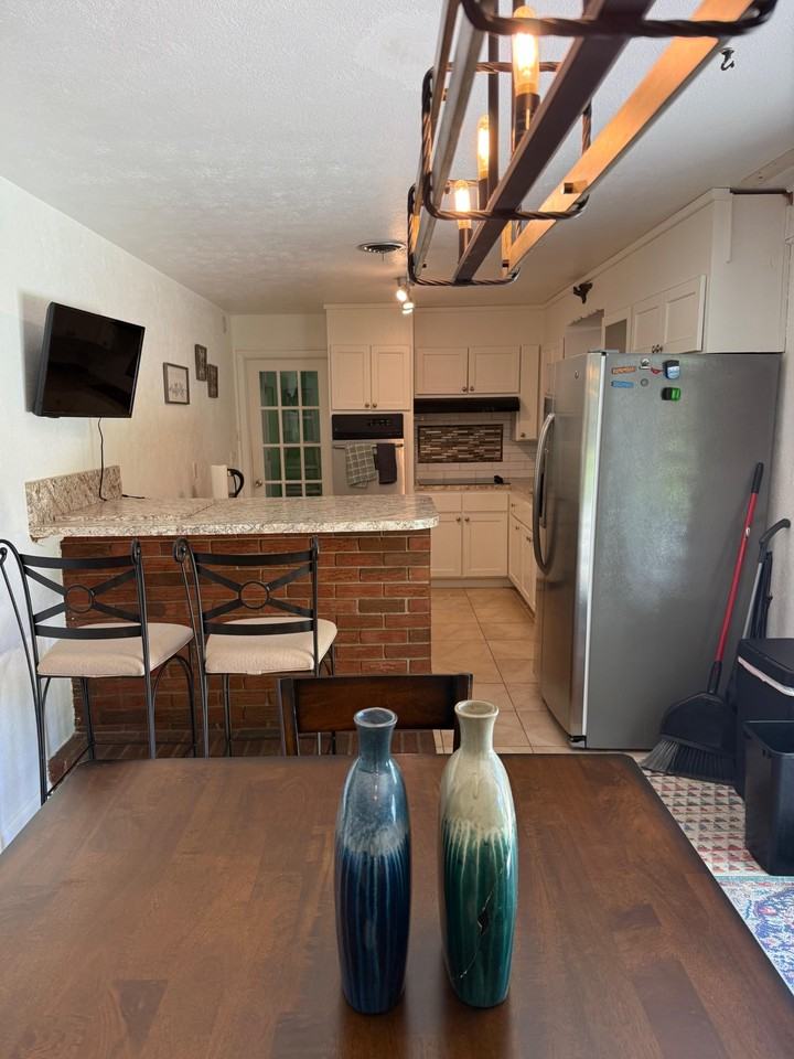 Flechette Ave - Photo 3 of 22