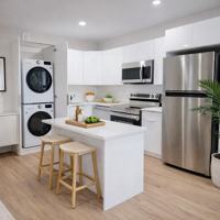 featured image of 10 Ne 188th St