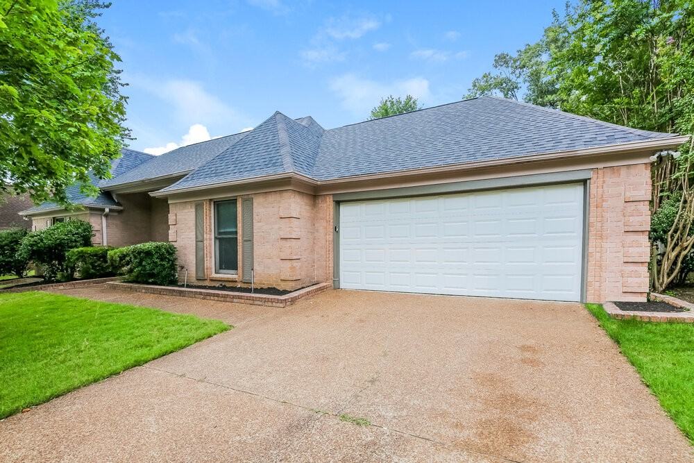 8730 Raspberry Ln - Photo 3 of 16