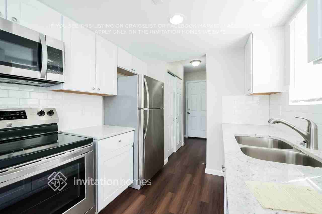 10511 Owens St - Photo 5 of 13