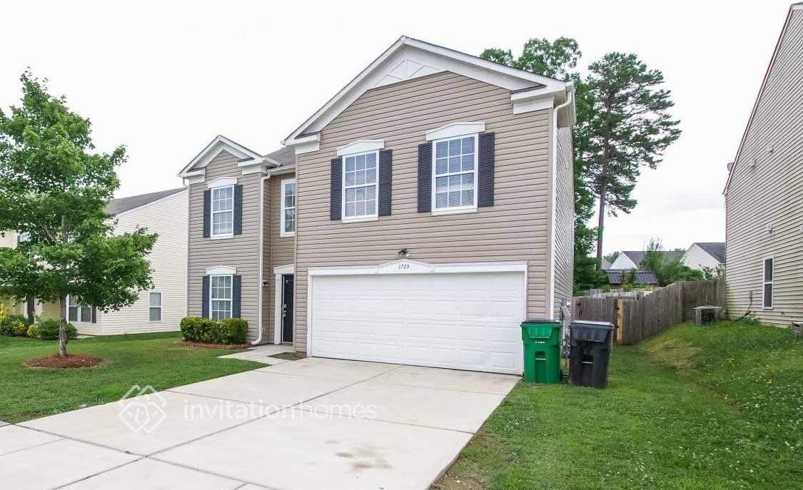 1723 Bray Dr - Photo 2 of 9