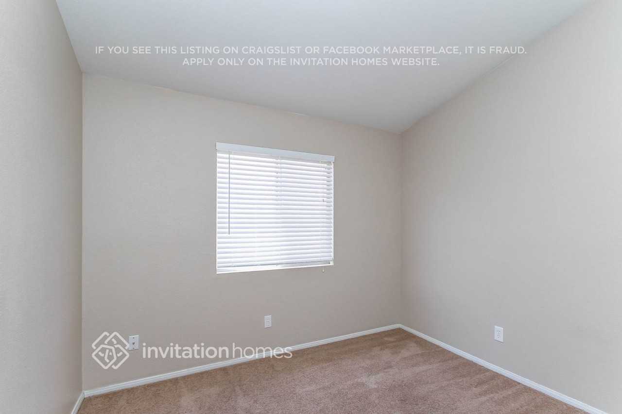 142 Muddy Creek Ave - Photo 6 of 10