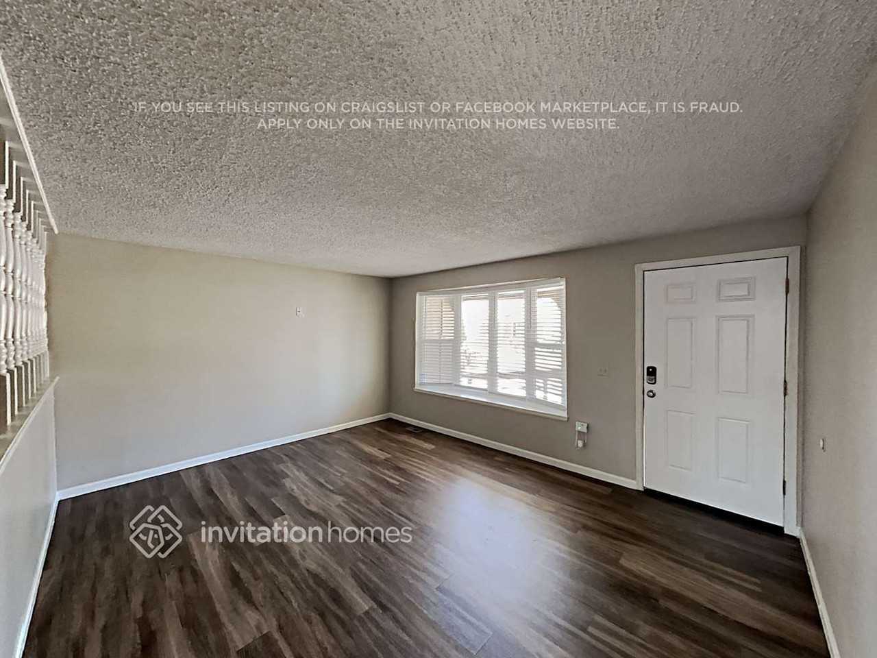 2676 E 117th Way - Photo 4 of 16