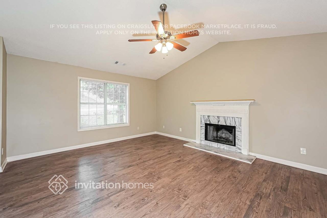 2860 Brookton Ln - Photo 5 of 18