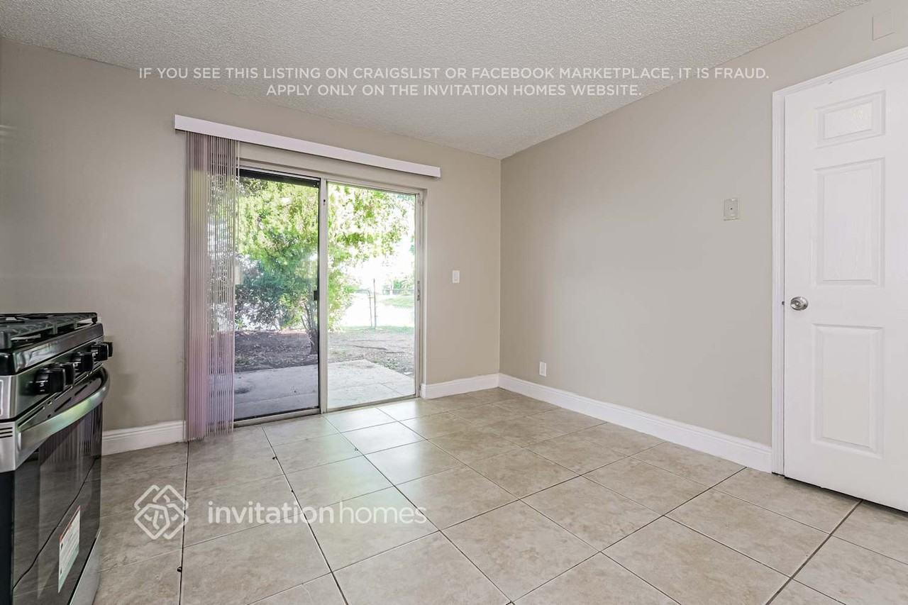 6098 Westfall Rd - Photo 6 of 17