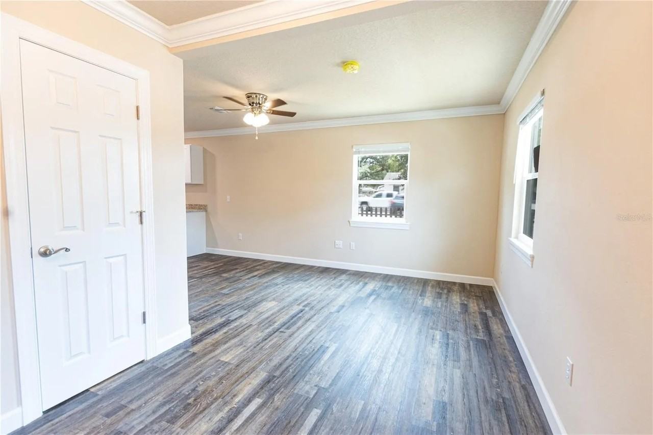 3047 38th Ave N - Photo 2 of 22
