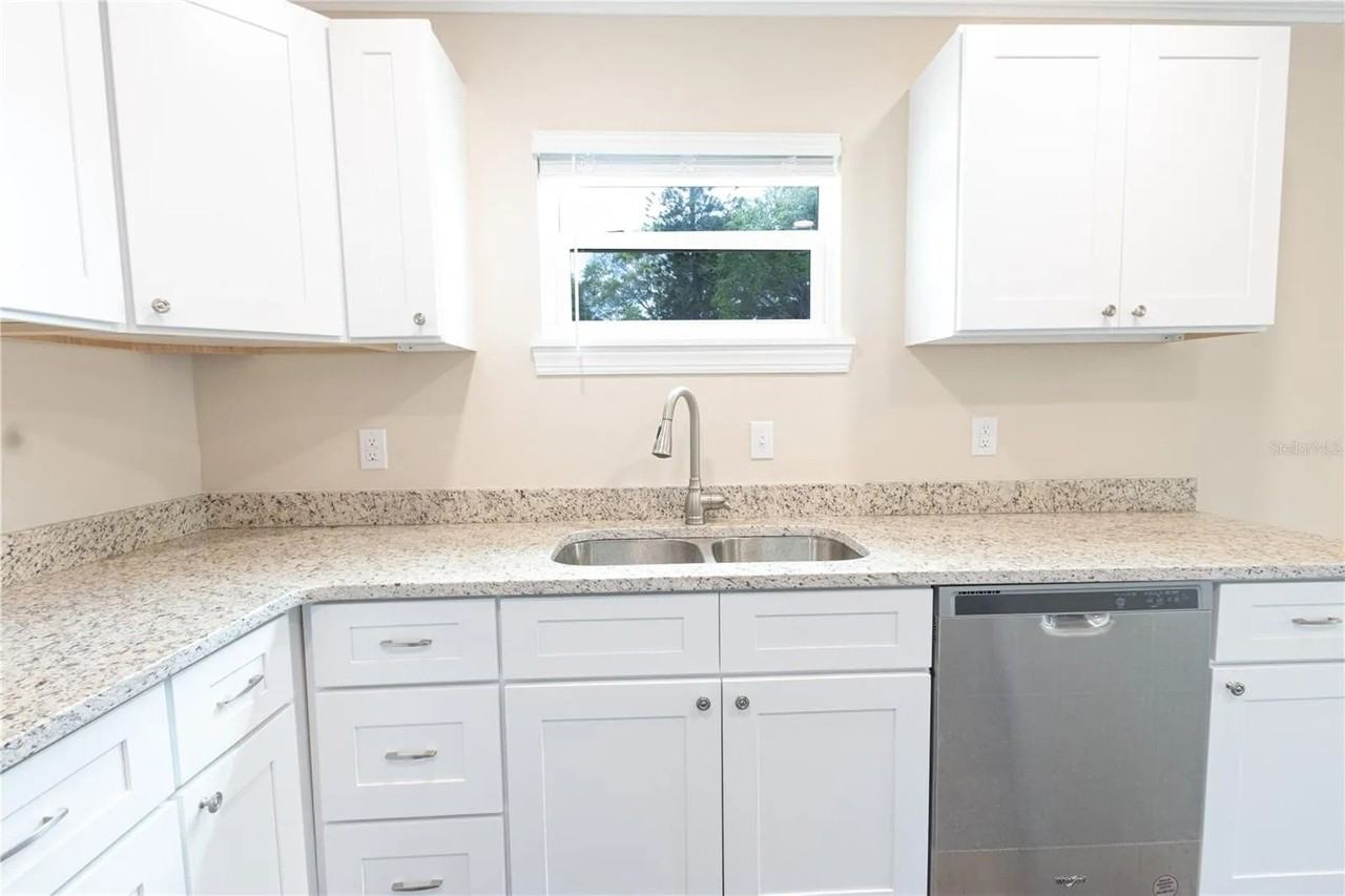 3047 38th Ave N - Photo 6 of 22