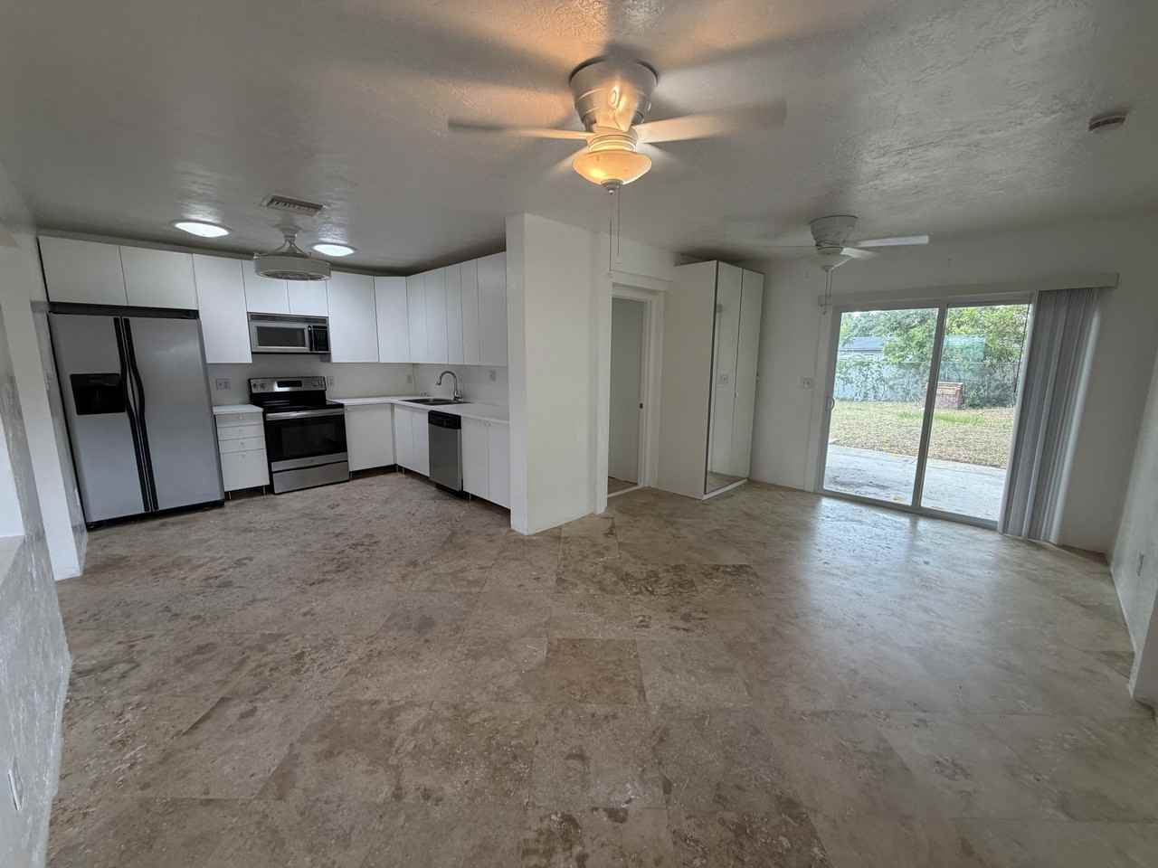 635 61st Ave S - Photo 6 of 19