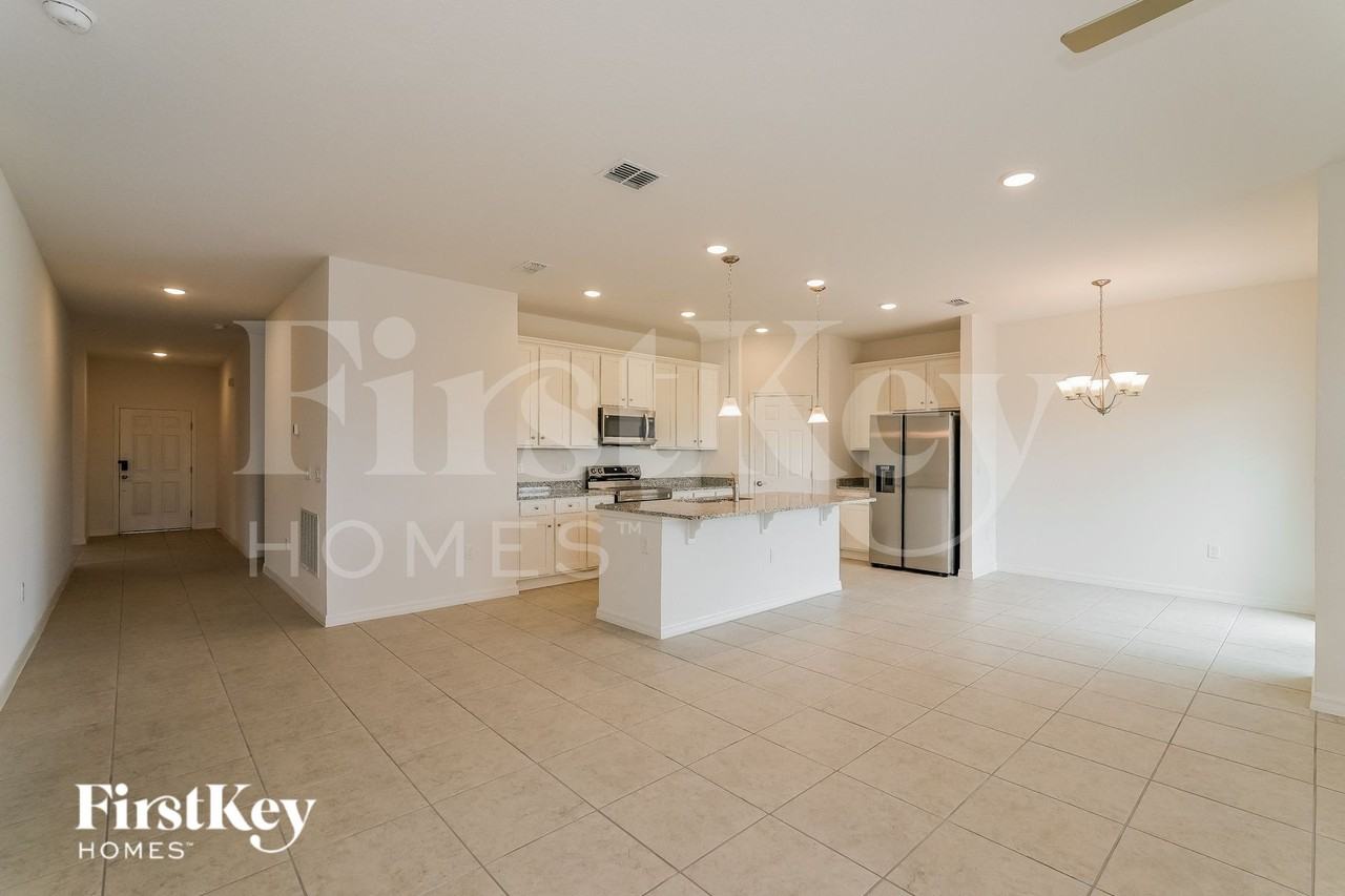 597 Crown Rose Dr - Photo 3 of 16