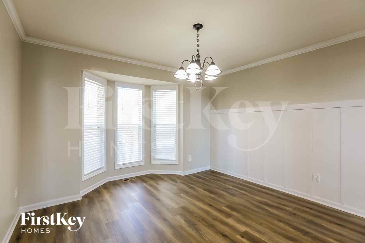 819 Trailway Dr - Photo 5 of 15