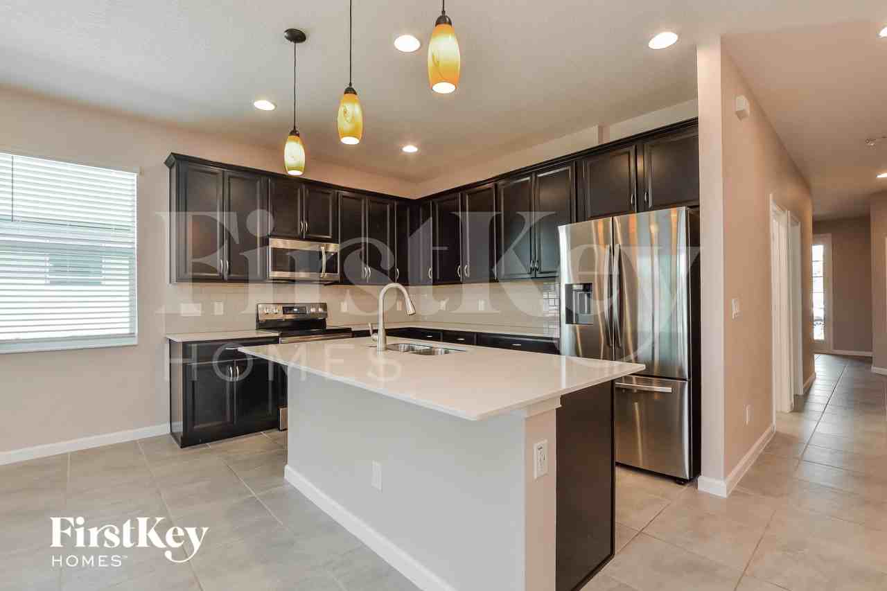 874 Lady Bird Ln - Photo 5 of 16