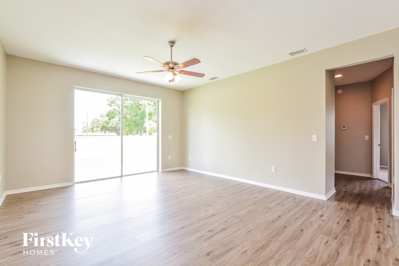 1397 Normandy Heights Cir - Photo 3 of 15