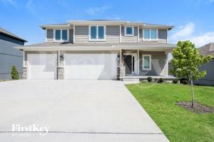 featured image of 2217 Ne Janessa Dr
