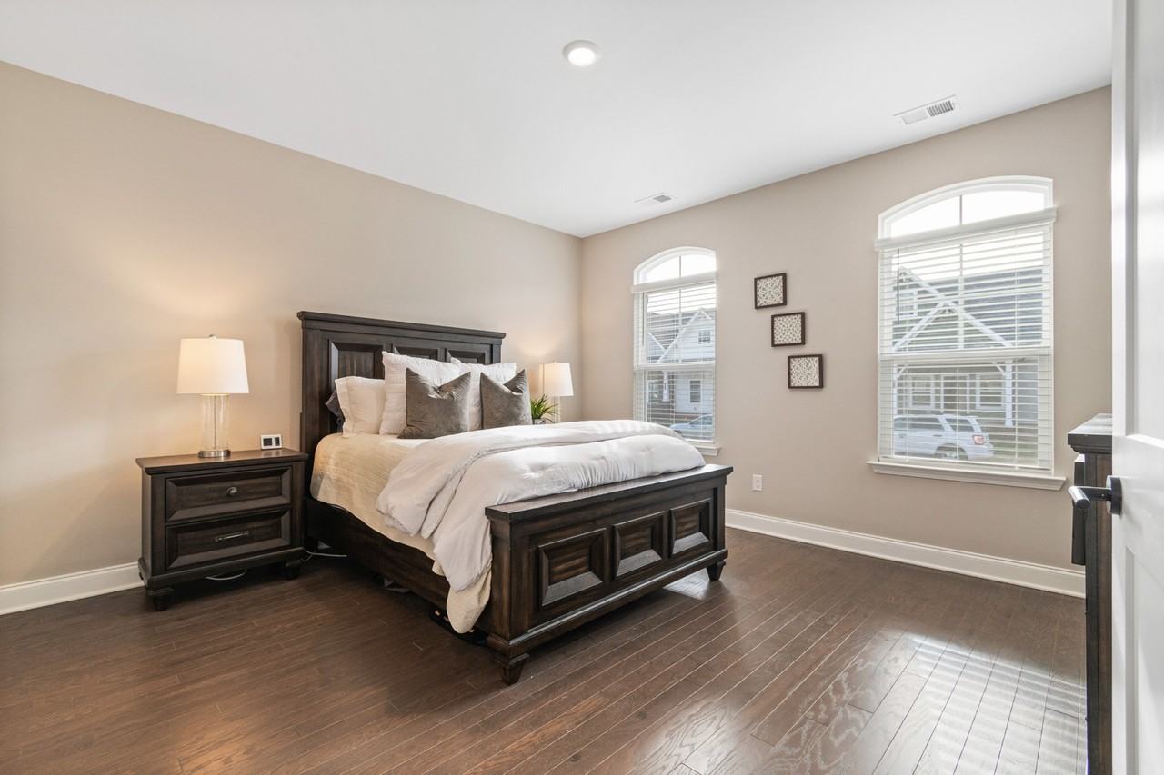 136 Calm Waters St - Photo 2 of 11