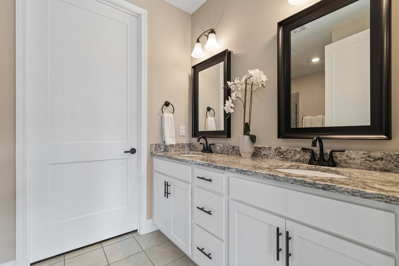 136 Calm Waters St - Photo 3 of 11