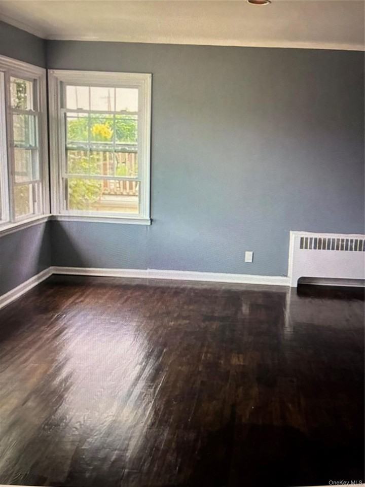 731 E Walnut St - Photo 3 of 23