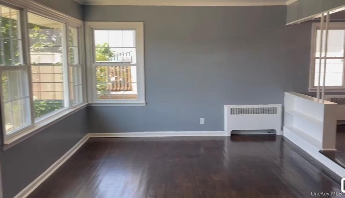 731 E Walnut St - Photo 5 of 23