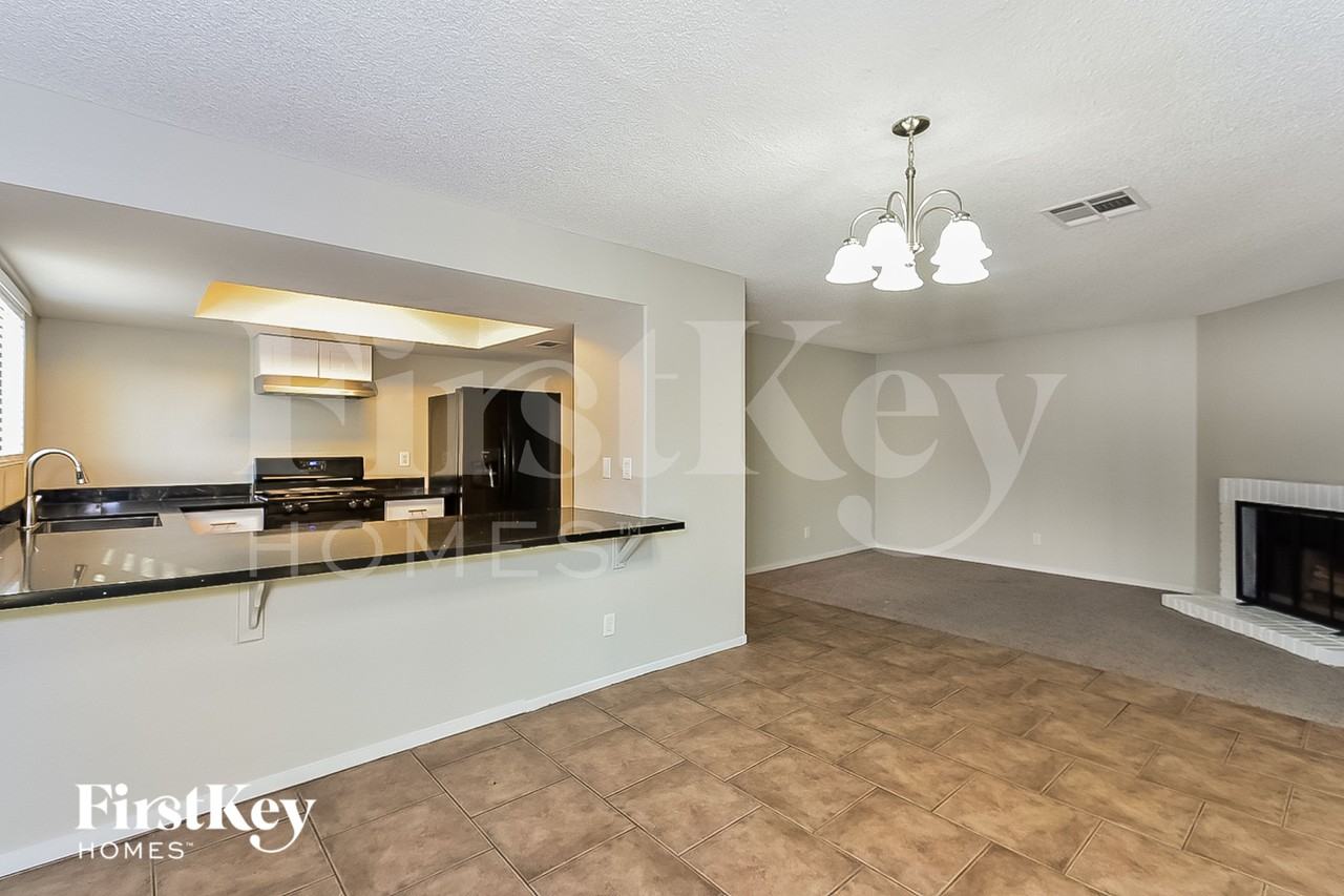 1335 Clagett Ln - Photo 6 of 15
