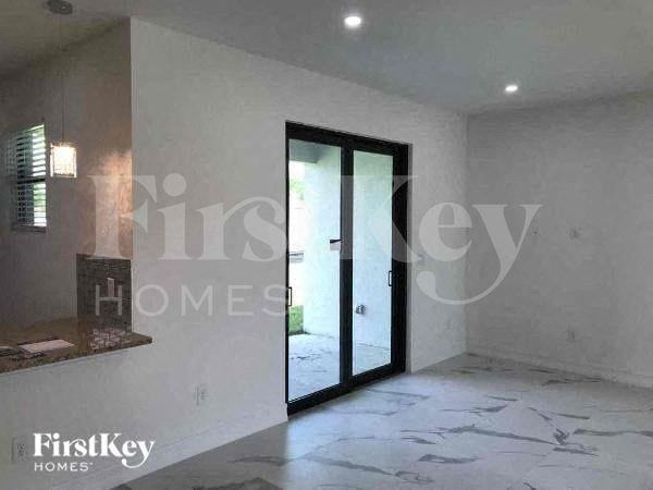 2514 13th St Sw - Photo 3 of 11