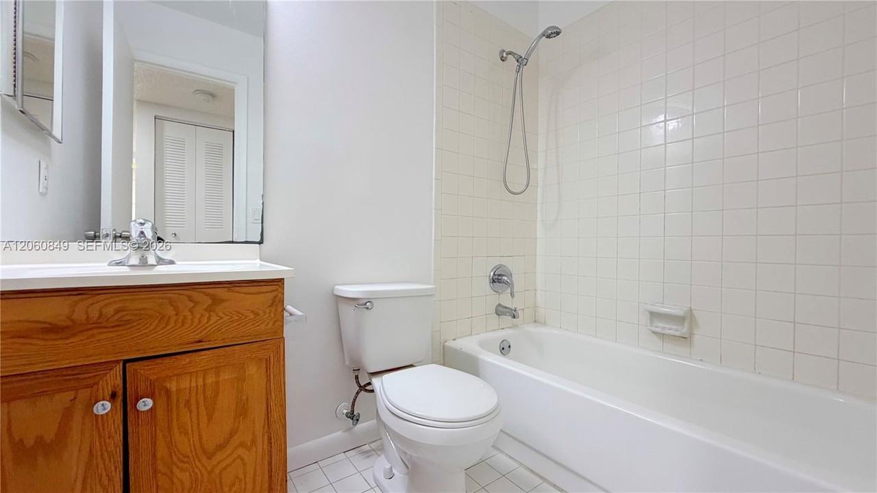 753 Nw 103rd Ter ##202 - Photo 6 of 13