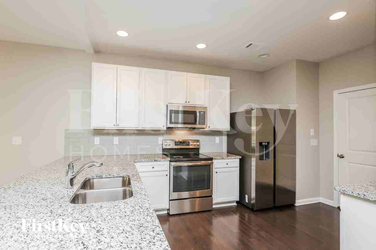 2139 Charcoal Ives Rd - Photo 6 of 15