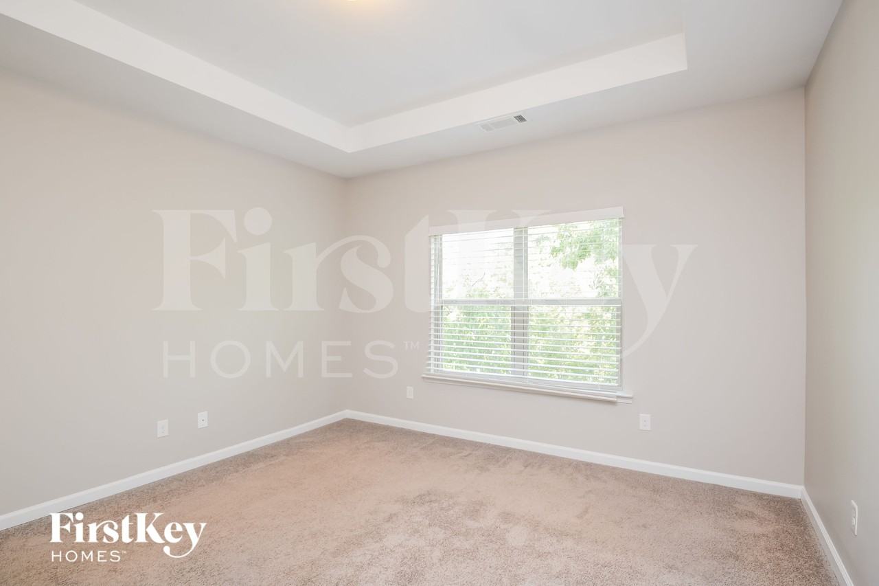 2139 Charcoal Ives Rd - Photo 7 of 15