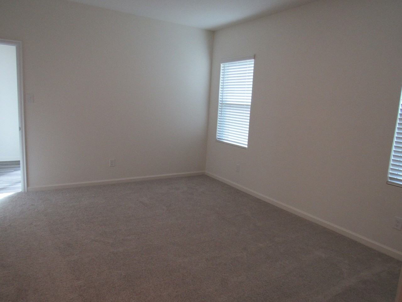 9538 Travertine Ct - Photo 7 of 21
