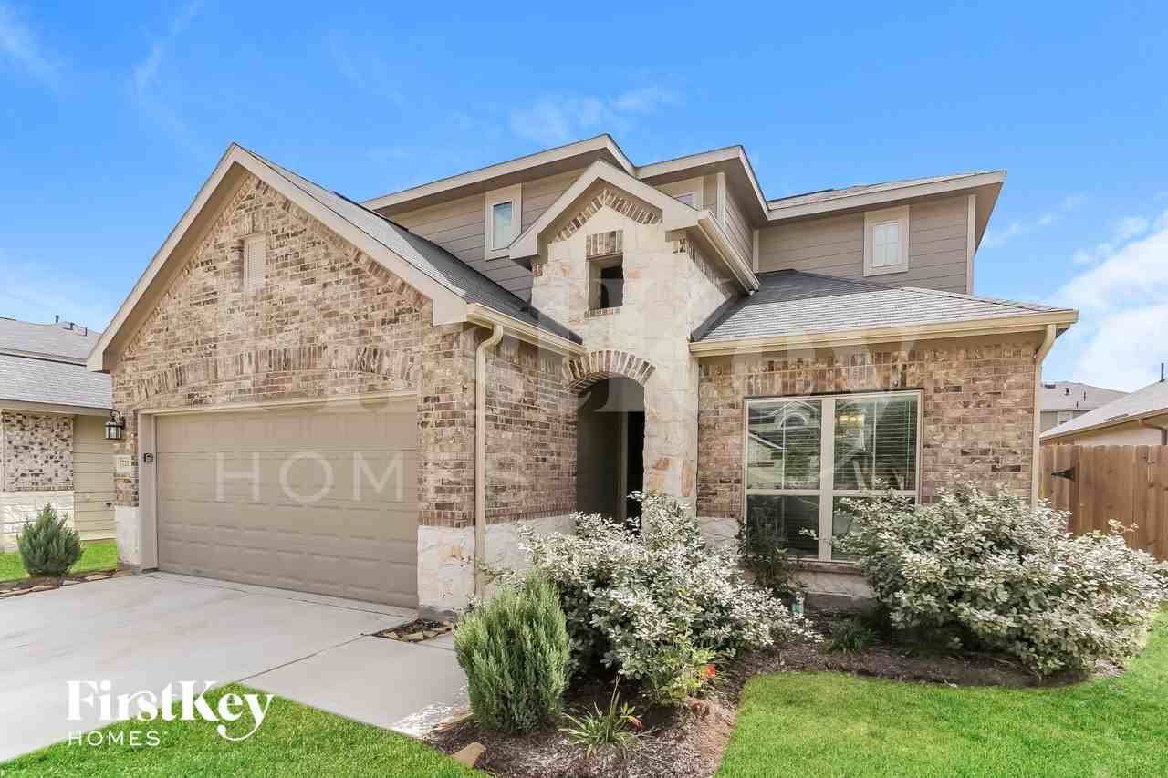 7215 Victorville Dr - Photo 2 of 15