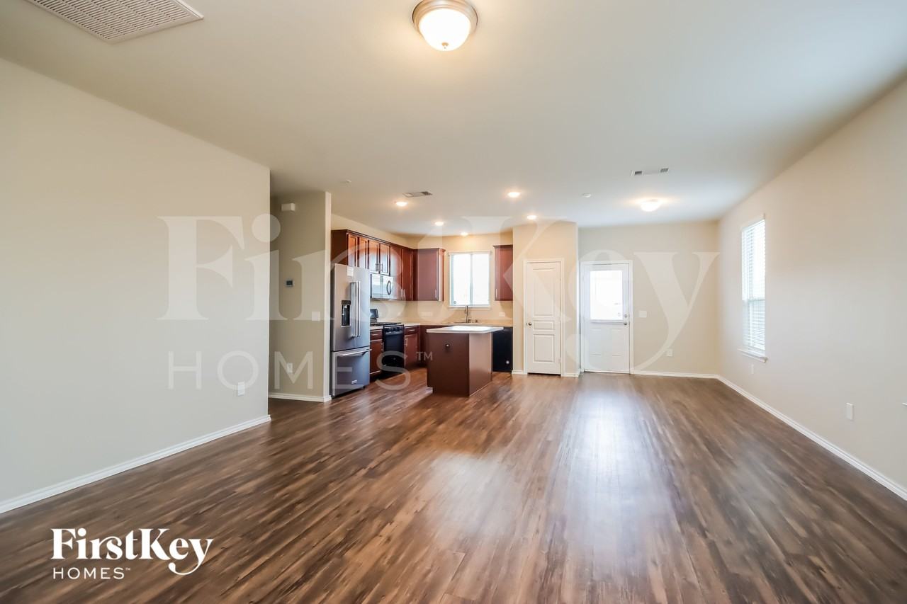 14607 Jasper Stream Ct - Photo 4 of 16