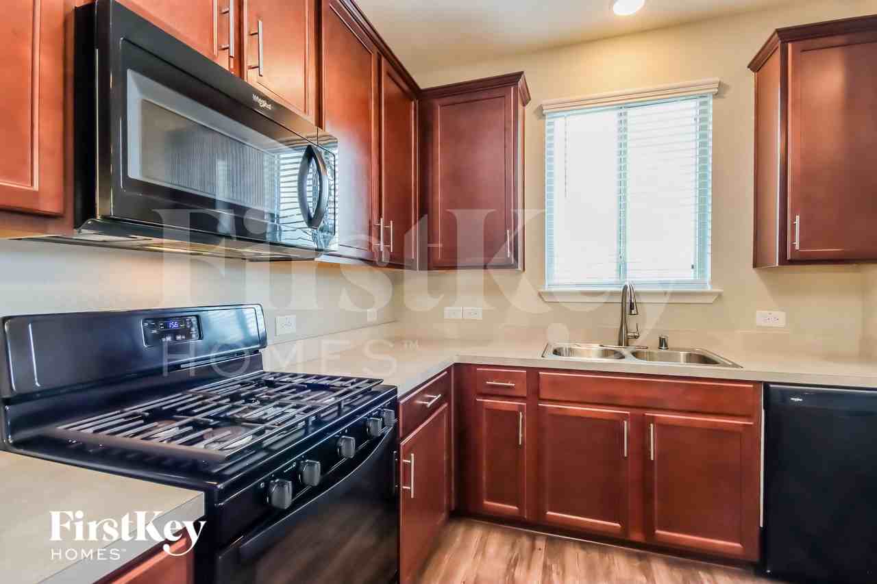14607 Jasper Stream Ct - Photo 5 of 16