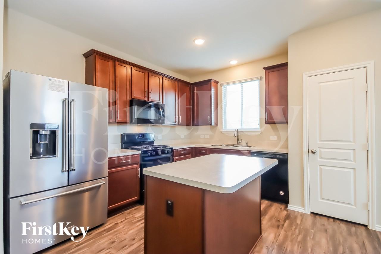 14607 Jasper Stream Ct - Photo 6 of 16