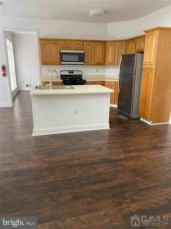 33 Marion Dr - Photo 4 of 17