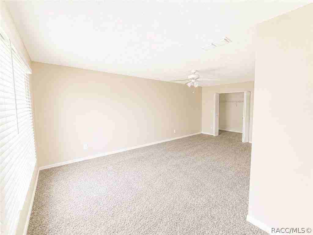 9476 W Green Bay Ln - Photo 7 of 17