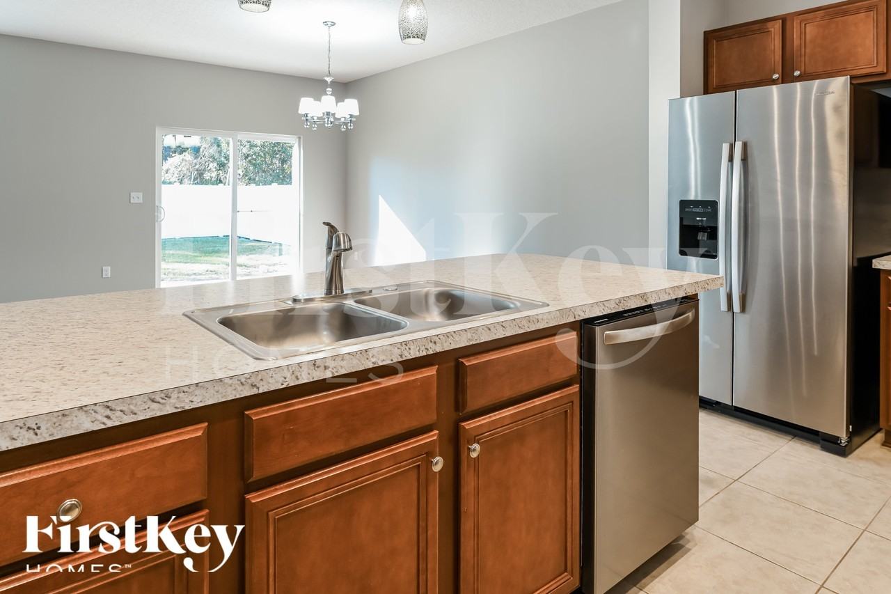 13710 Goodson Pl - Photo 6 of 16