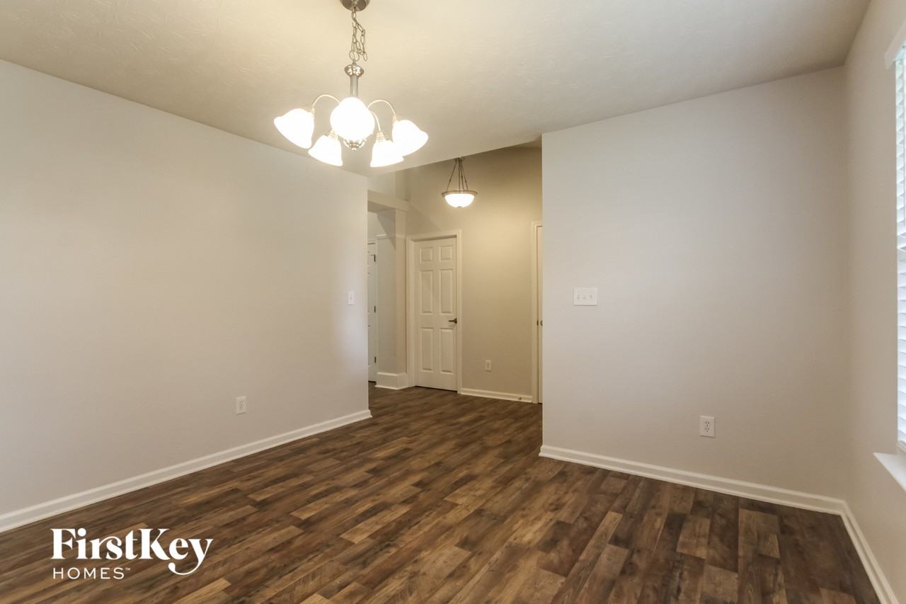 6575 Enclave Blvd - Photo 5 of 15