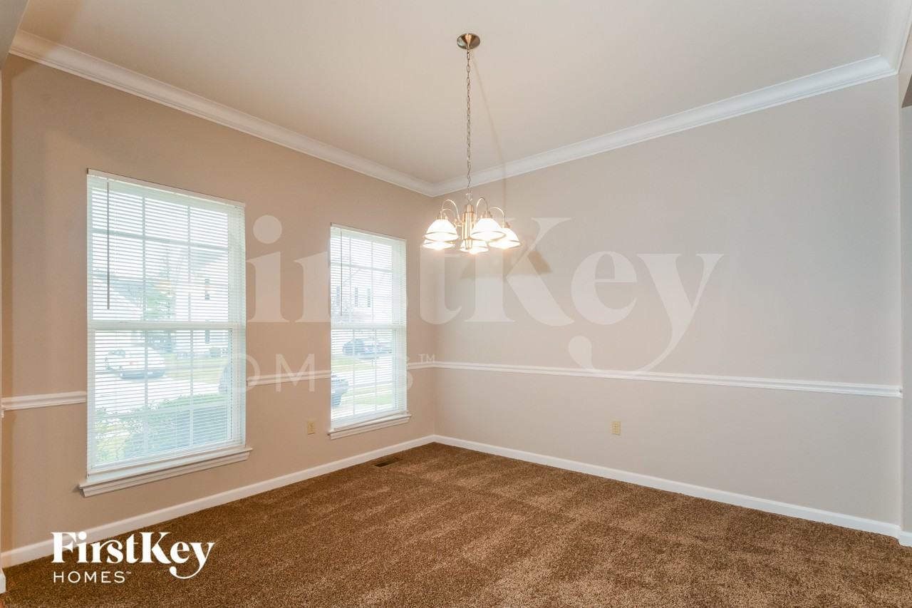 218 Greenshire Ln - Photo 6 of 16