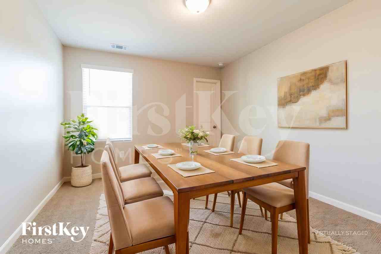 115 Bennett Ct - Photo 6 of 18