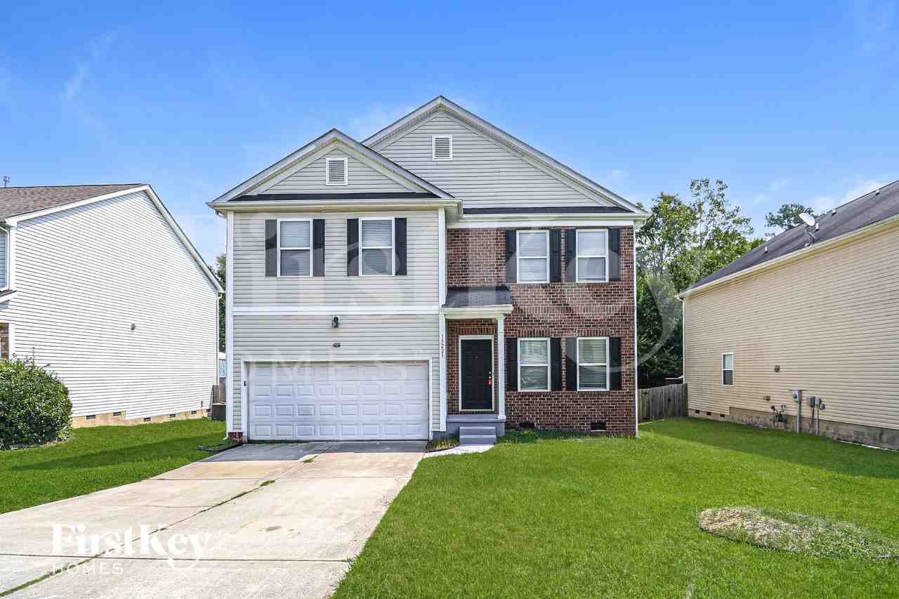15221 Chowning Tavern Ln - Photo 2 of 19