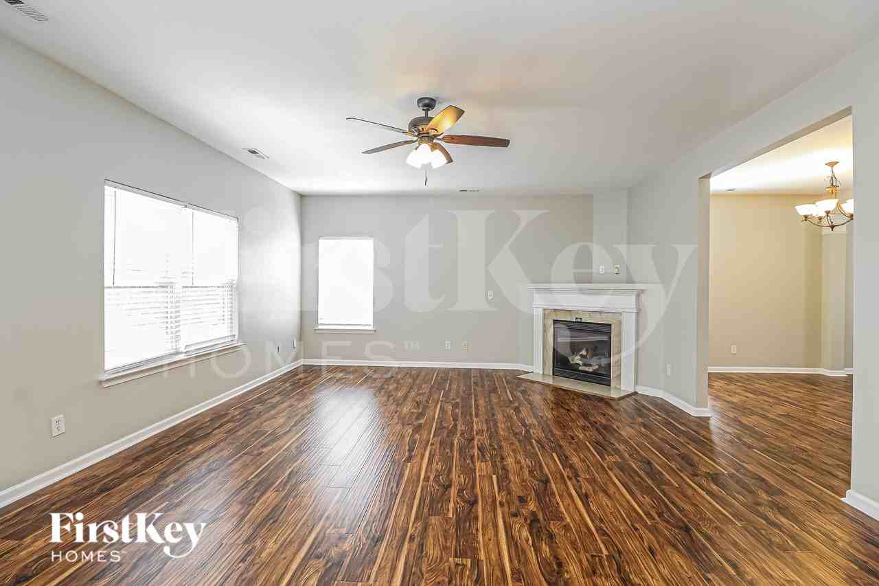 15221 Chowning Tavern Ln - Photo 3 of 19