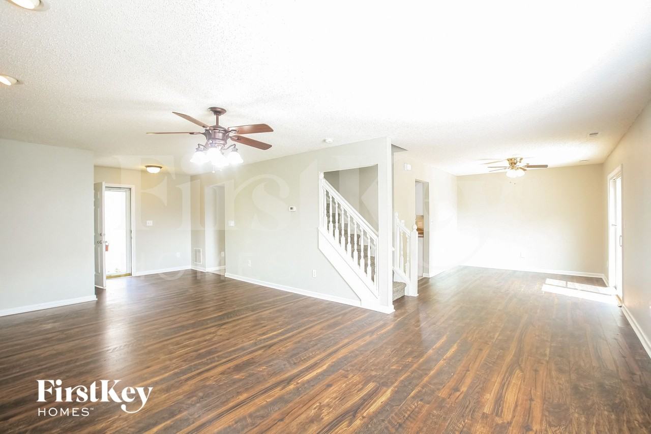 15392 Wandering Way - Photo 3 of 15