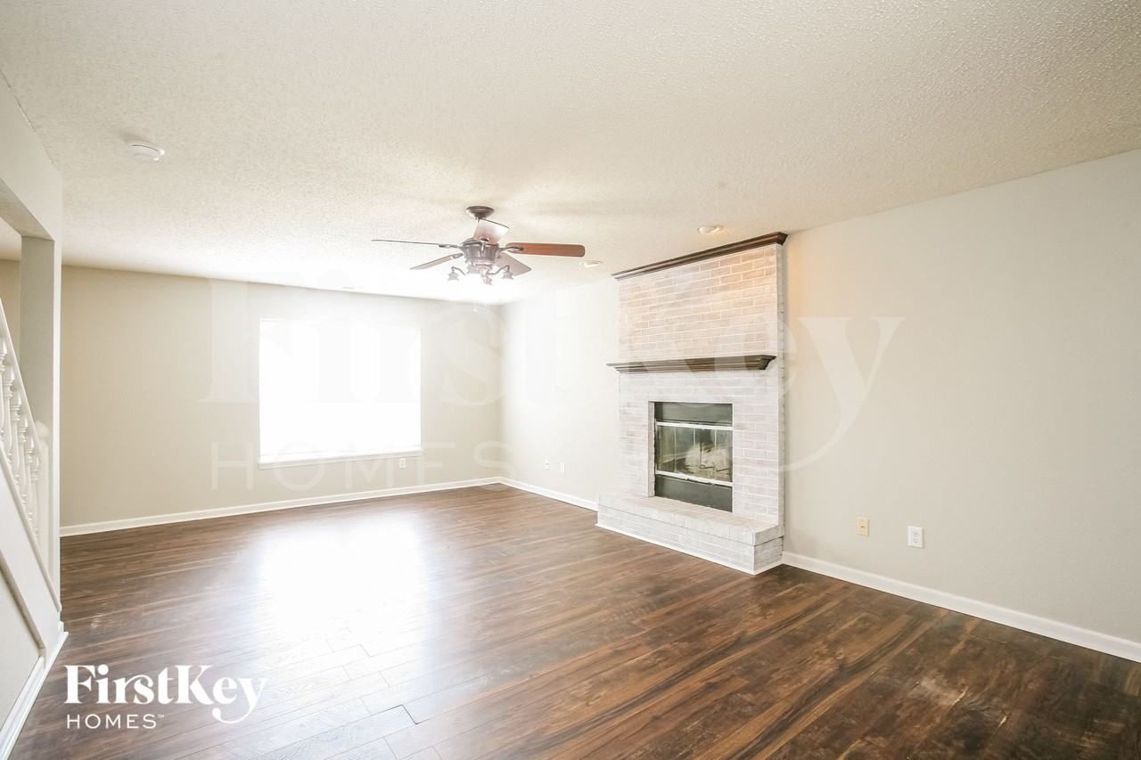 15392 Wandering Way - Photo 4 of 15